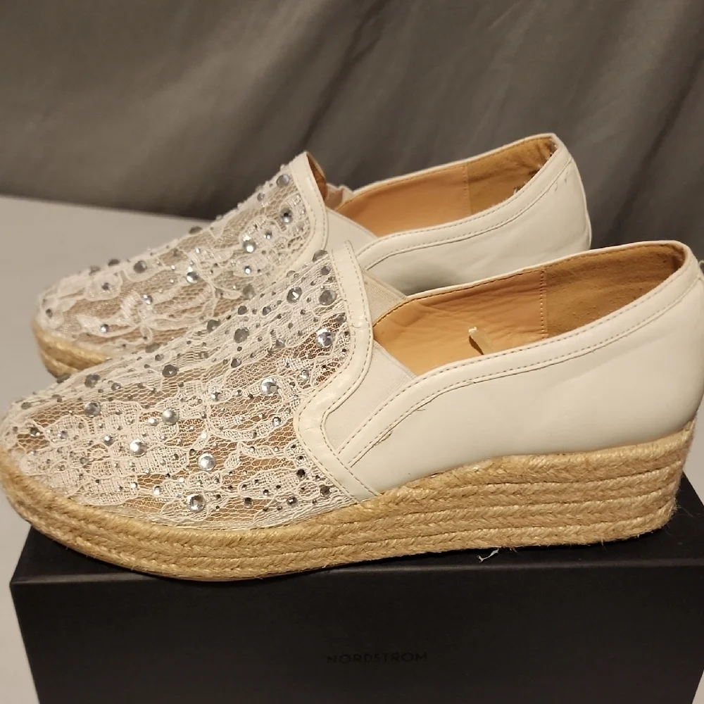 Elegant White Espadrilles with Intricate Lace Design